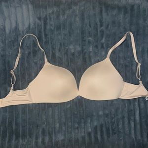 Calvin Klein Nude Wireless Bra